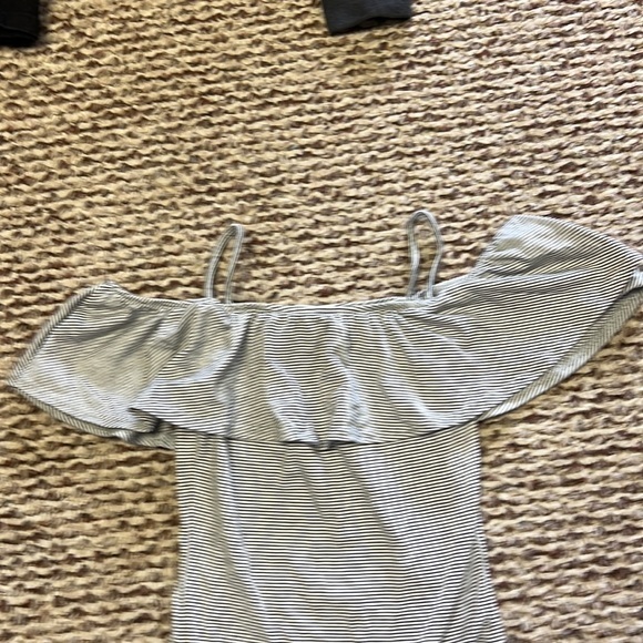 Full Tilt‎ - Picture 3 of 6